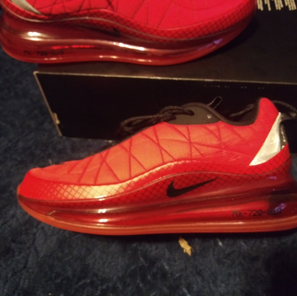 Nwt air max mx-720-818